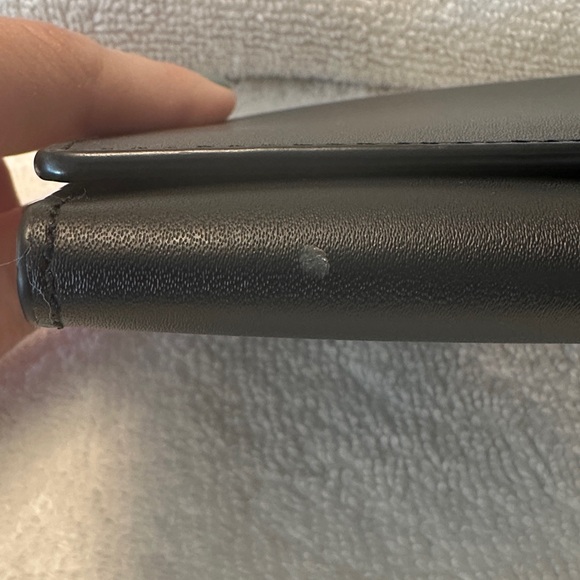 Kate Spade New York Arbour Hill Smooth Leather Black Wallet - Picture 8 of 10